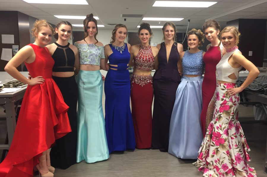 HHS Fashion Club hosts prom show